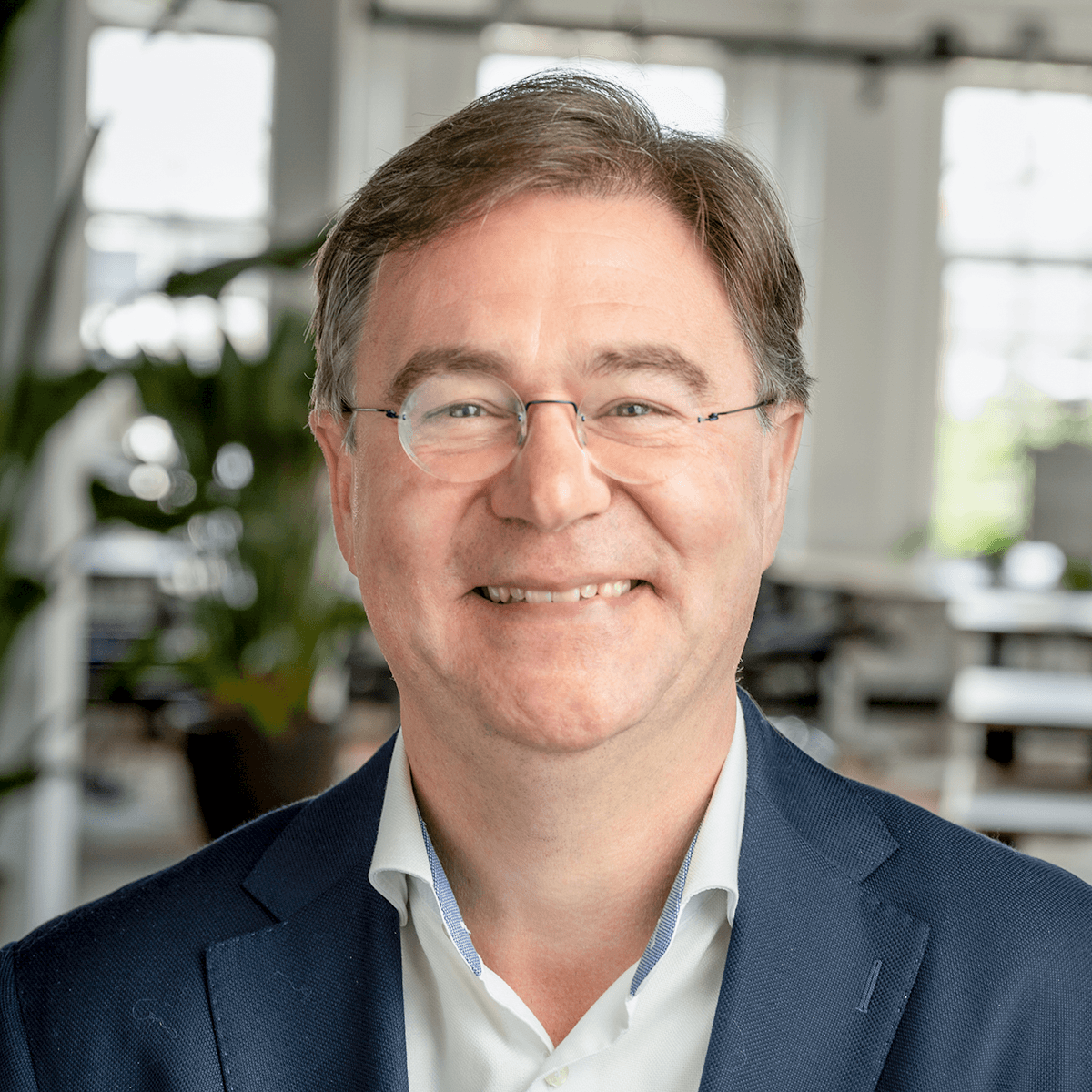 Govert-van-Koningsveld-Amsterdam-Data-Collective-300×300-1